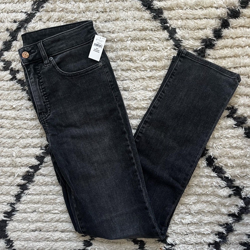GAP Classic Dark Denim NWT Women's Straight Leg Jeans